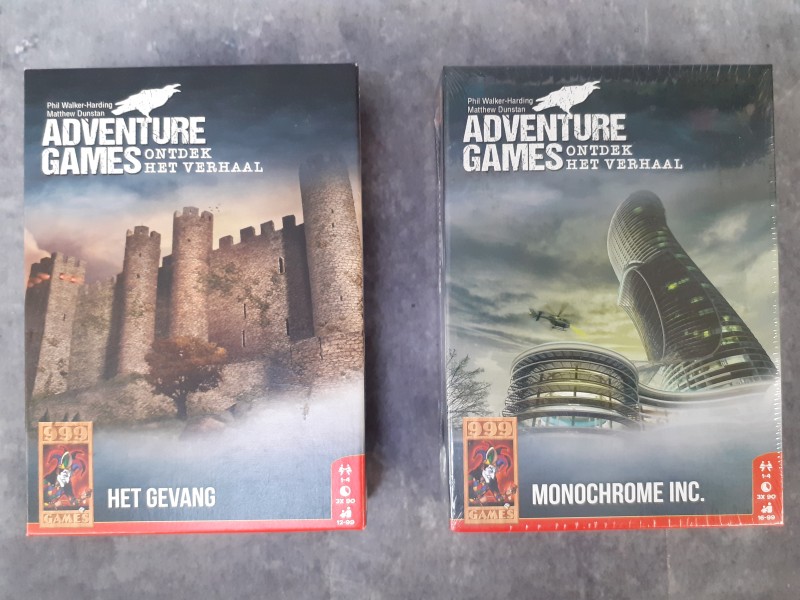 Bordspel: Adventure Games: Monochrome Inc. & Het Gevang - 999 Games