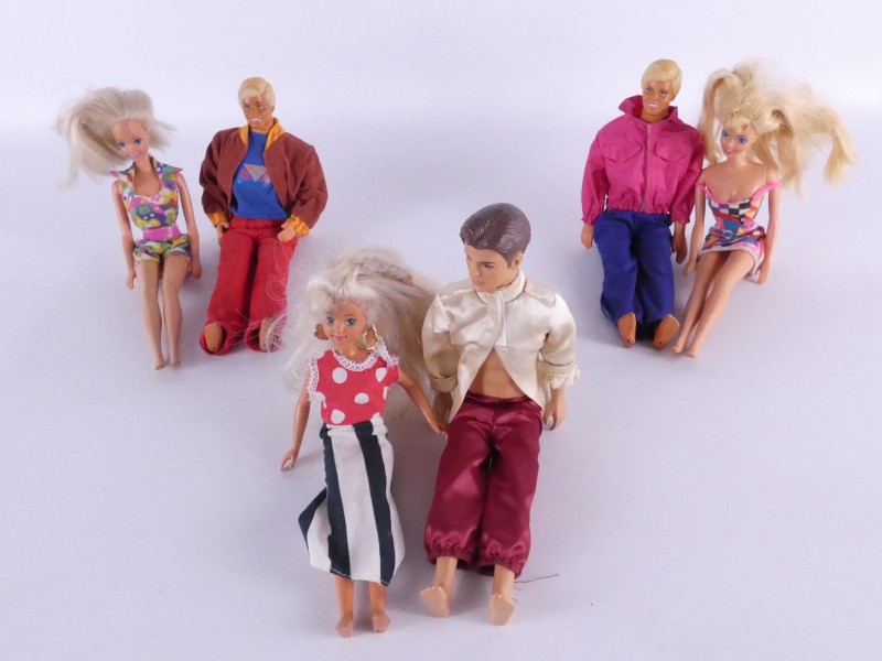 6 Vintage Barbie en Ken poppen - Mattel