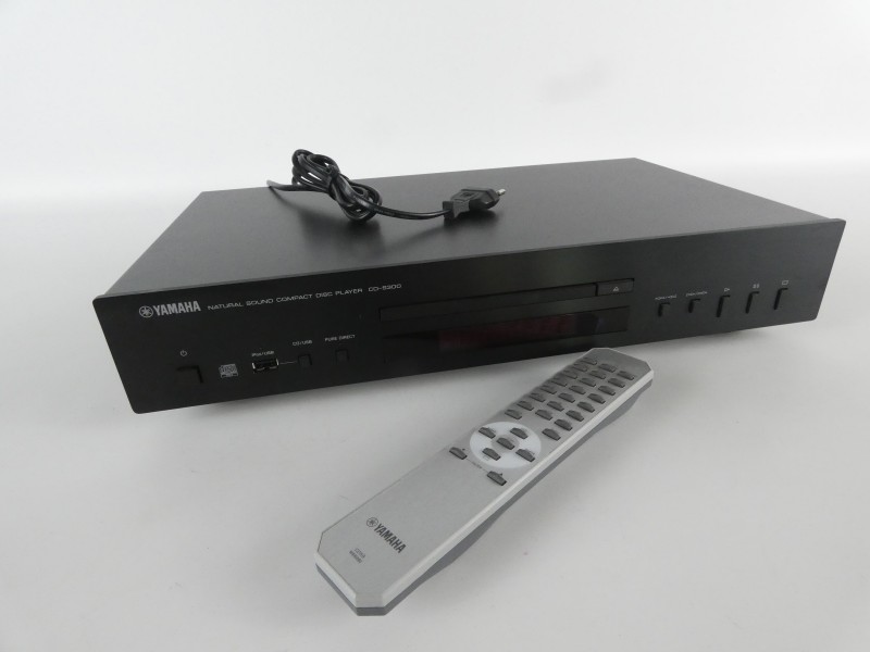 Yamaha CD-S300 cd-speler + afstandsbediening