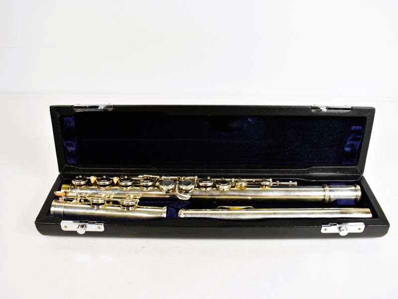 Dwarsfluit Vivace by Kurioshi V14005 met koffer en draagtas.
