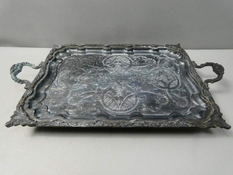 Arabische metalen theeblad