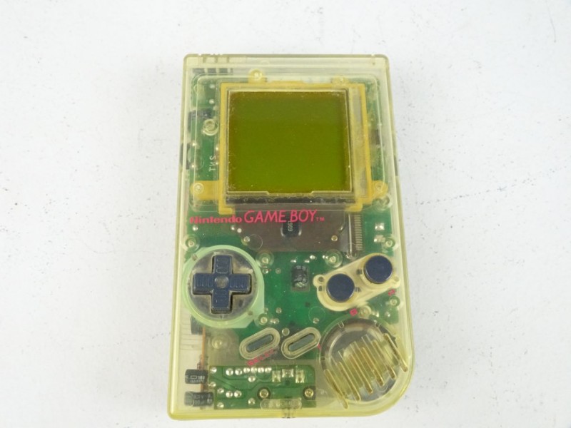 Game Boy ter herstelling + Tetris spel.