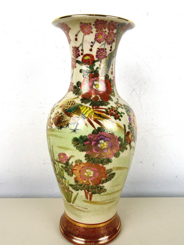 Aziatisch aardewerk vaas