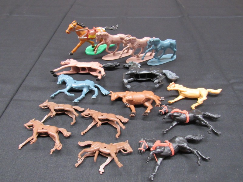 Verzameling paarden in kunststof klein