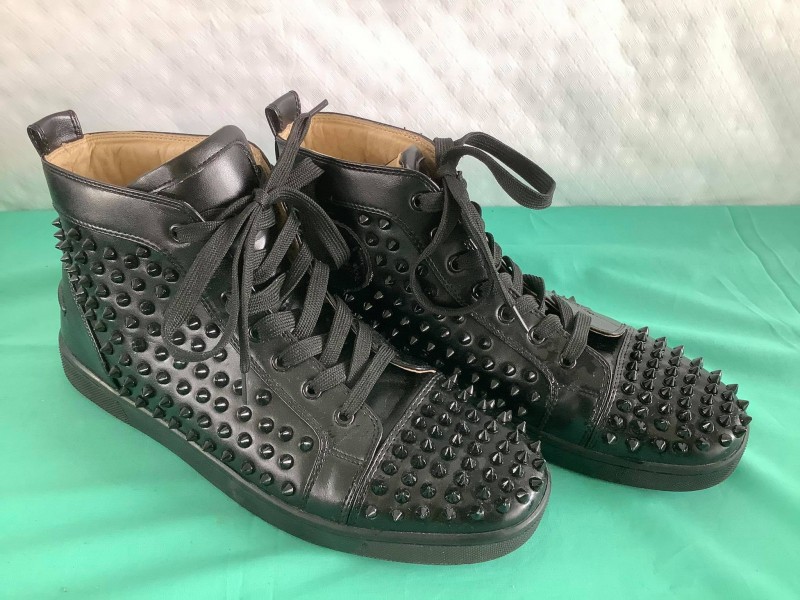 Louboutin sneakers maat 43 - De Kringwinkel