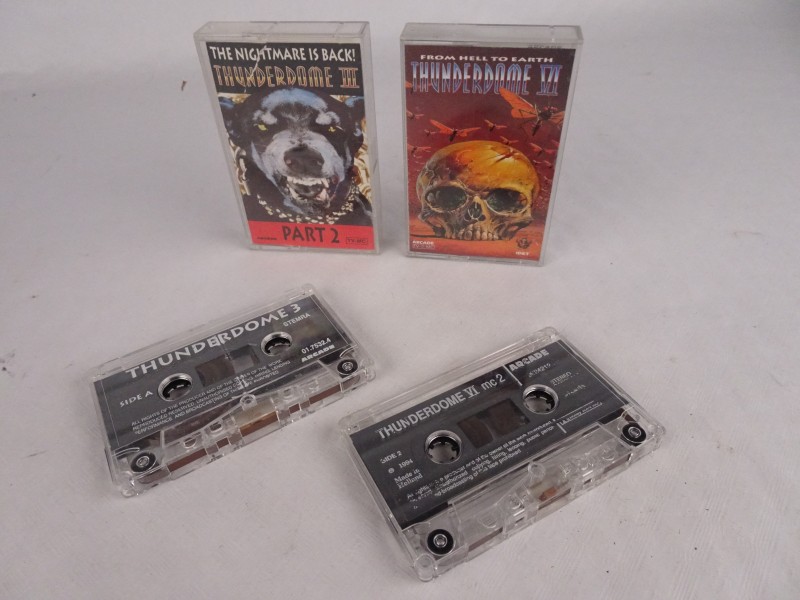 2 cassettes: Thunderdome III The Nightmare is Back! + Thunderdome VI From Hell to Earth.