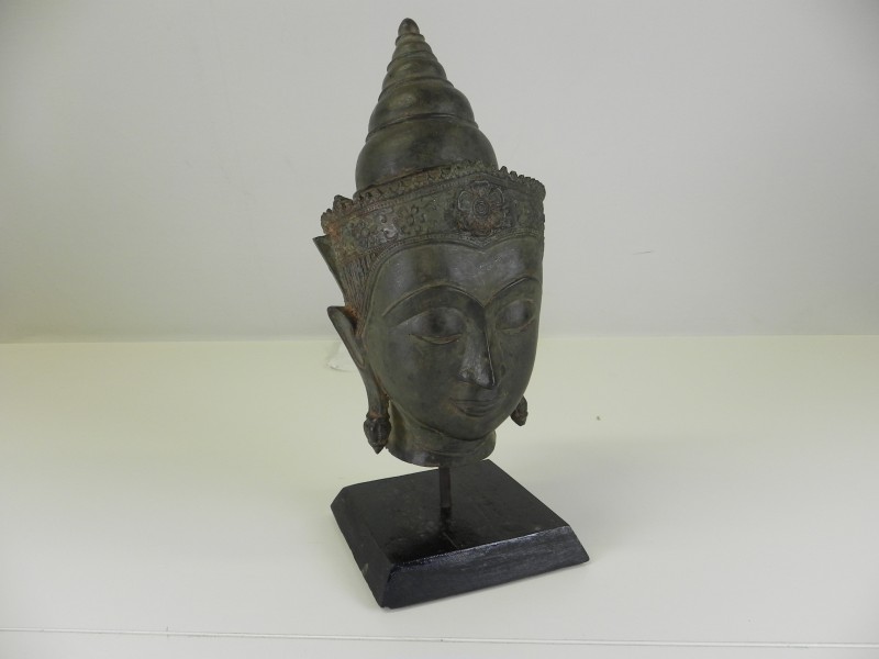 Bronzen Boeddha hoofd op standaard