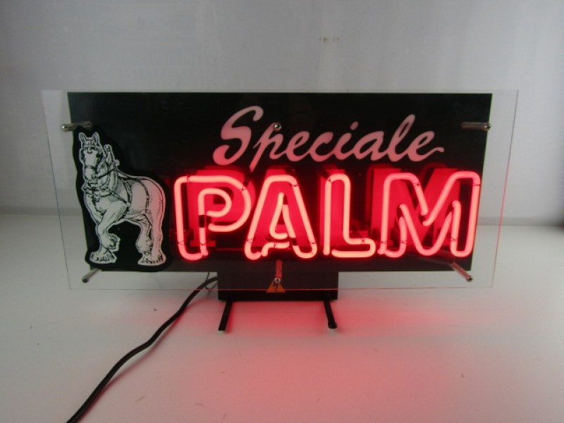 Neon Lichtreclame 'Speciale Palm', Werkend