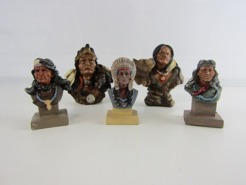 Set van 5 Indianenbeeldjes