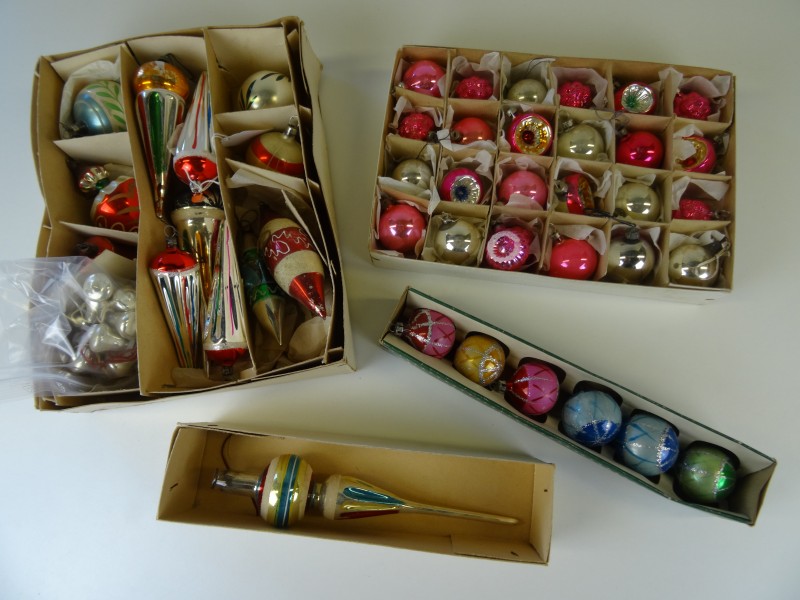 Lot oude kerstballen Kringwinkel