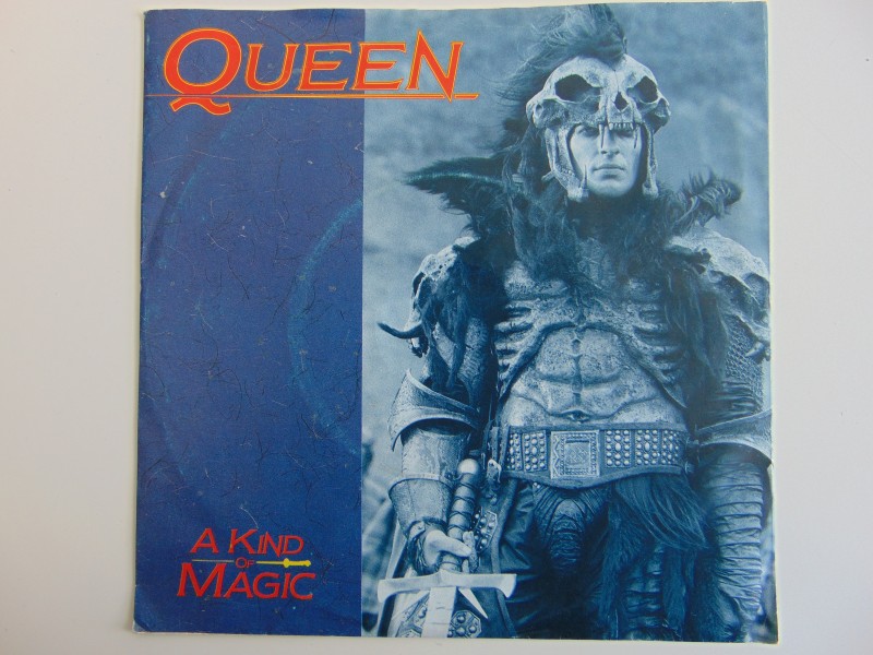 Single, Queen: A Kind of Magic  ℗1986