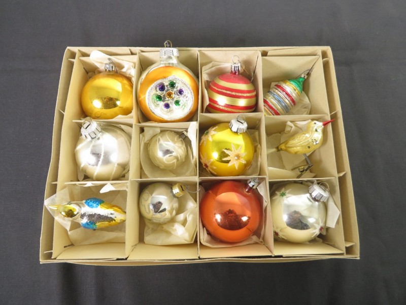 Vintage kerstballen 3 De Kringwinkel