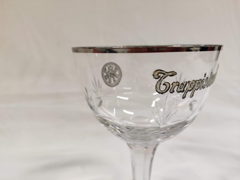 trappist glas AW, begin 20ste eeuw - De