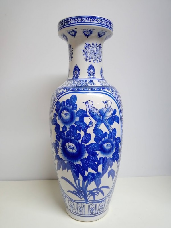 grote vaas met blauwe bloemen De Kringwinkel