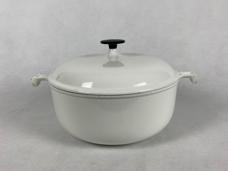 Vintage wit geëmailleerde kookpot - Le Creuset Kringwinkel